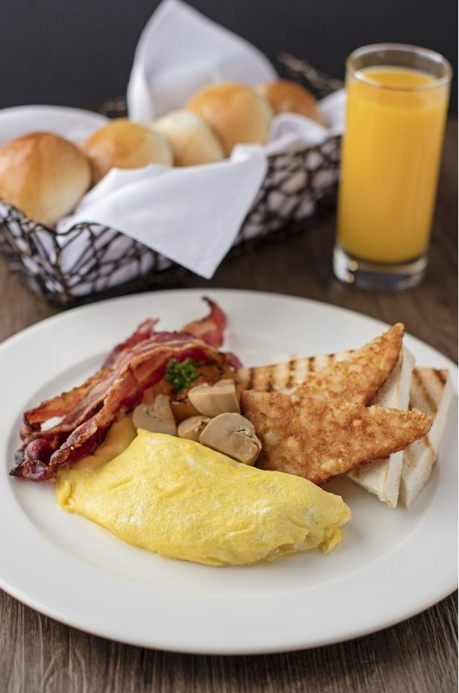 Seda Vertis North Quezon City Exterior foto Bacon and eggs